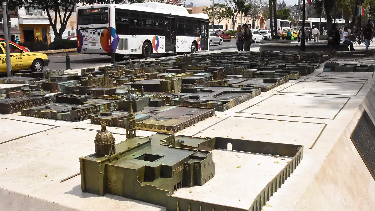 Maqueta monumental